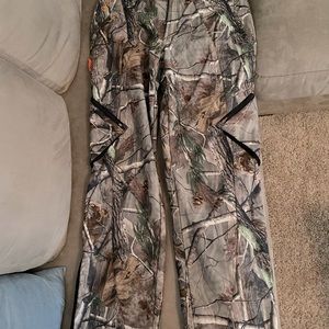 SHE Outdoor Hunting pants Womens Size Large camouflage